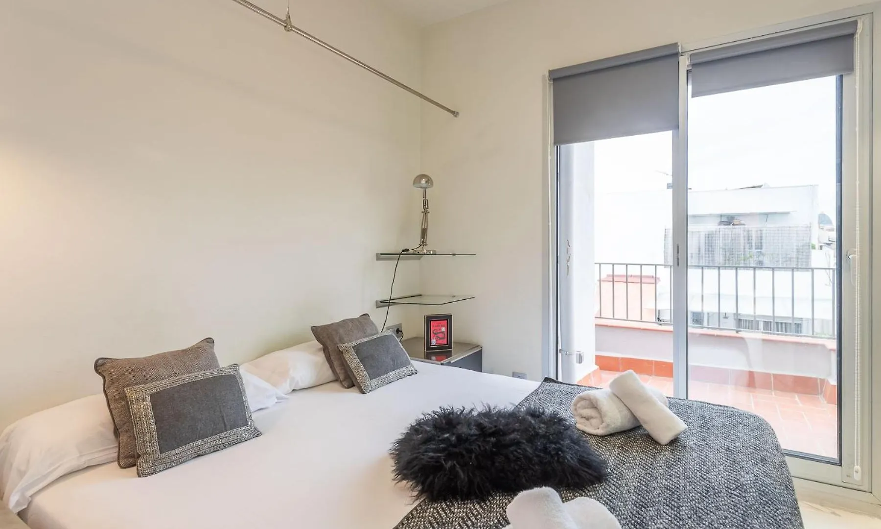 My Space Barelona - Renovated Attic Apartment With Two Terrace バルセロナ 0*,  スペイン