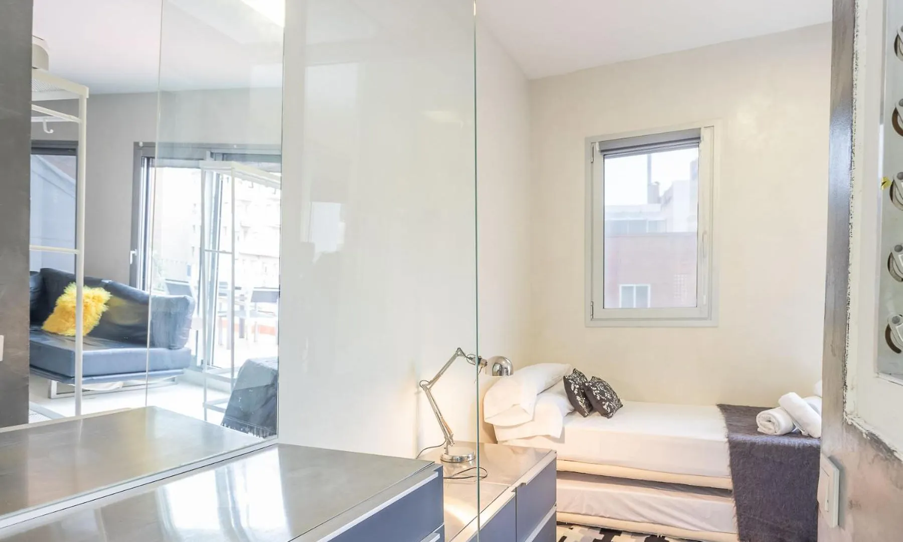 My Space Barelona - Renovated Attic Apartment With Two Terrace バルセロナ 0*,  スペイン