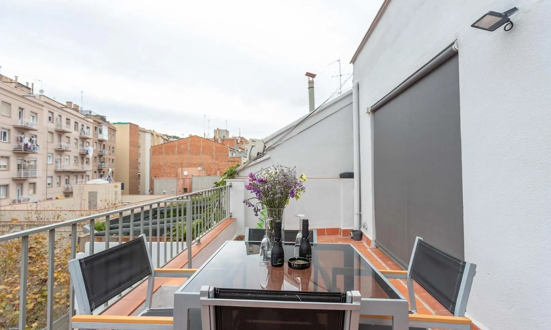 My Space Barelona - Renovated Attic Apartment With Two Terrace バルセロナ スペイン