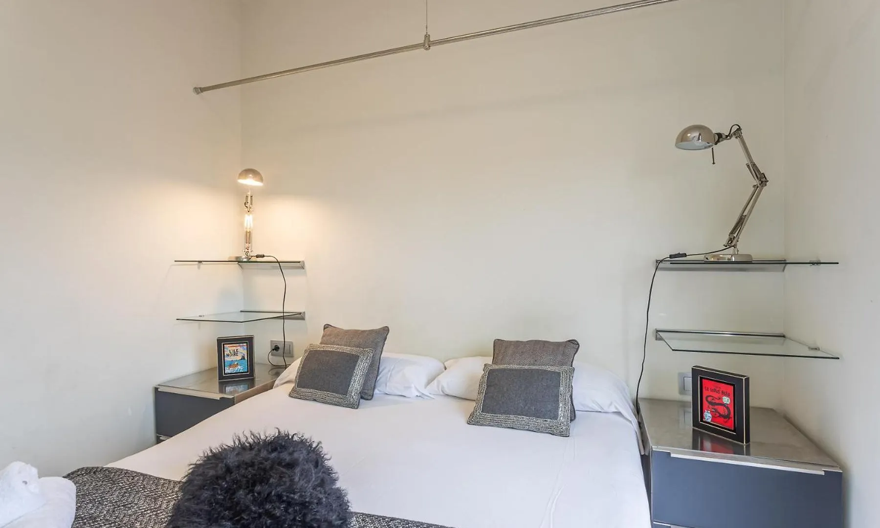 My Space Barelona - Renovated Attic Apartment With Two Terrace Barcelona