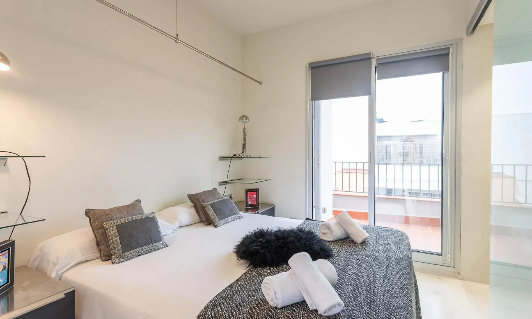 My Space Barelona - Renovated Attic Apartment With Two Terrace Barcelona
